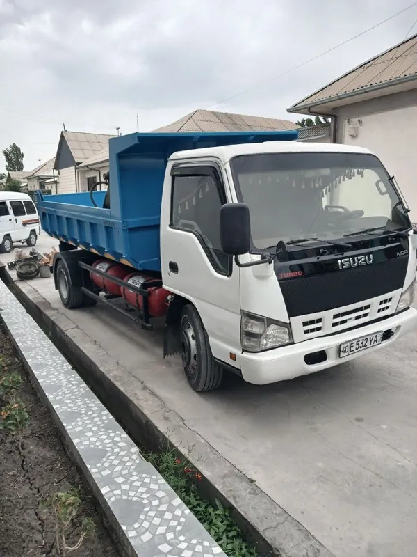 Isuzu zavodiskoy 2012