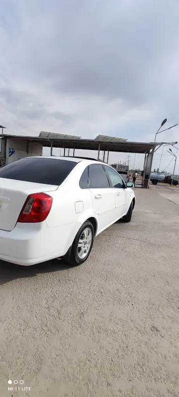 Продаётся Lasetti автомат 1.6L 2