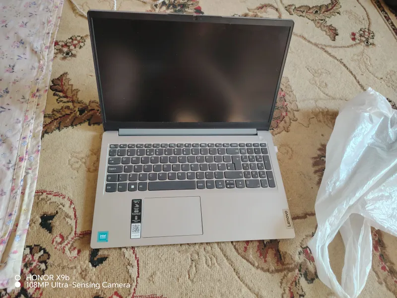 Ноутбук Lenovo 8/256 2