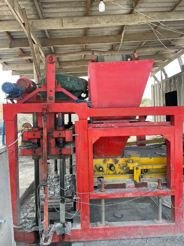 Шлакаблок апарат 1 Шлакаблок апарат 1