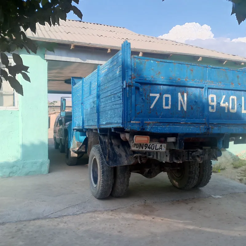 Zil bortil sotiladi 6 Zil bortil sotiladi 6