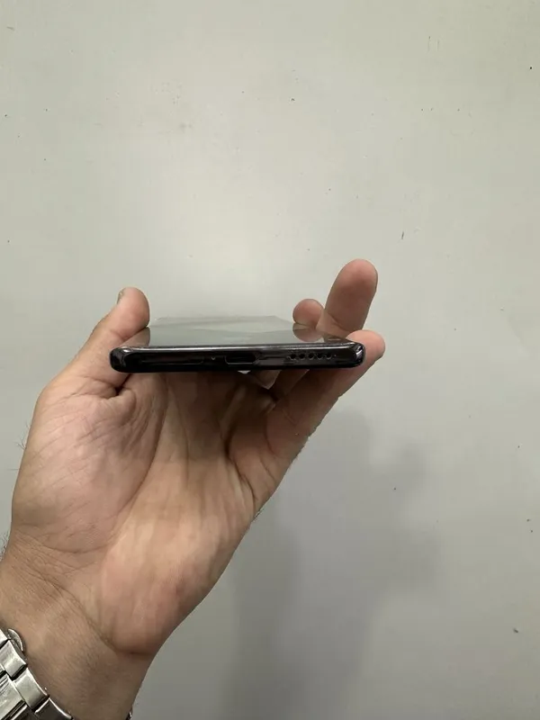 Vivo V30e 256 gb — фото 4