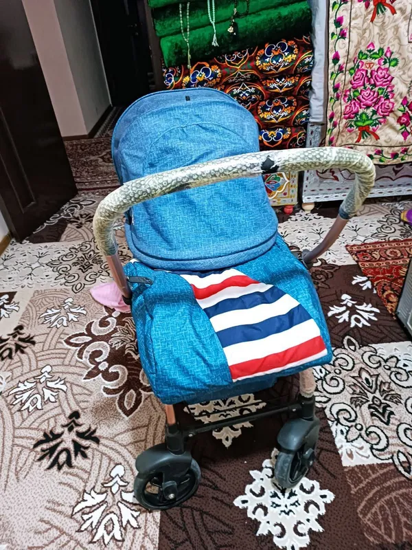 KOLYASKA SOTILADI kam ishlatilgan yangiday turibdi
