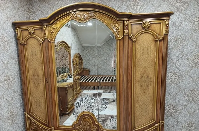 Роскошный китайский спальный гарнитур (полный комплект, 6 предметов) 6