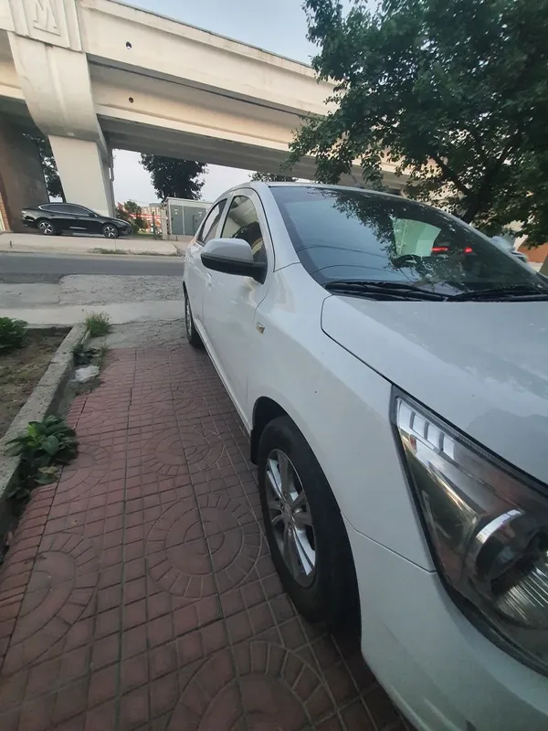 Chevrolet Cobalt 2022 avtomat 8