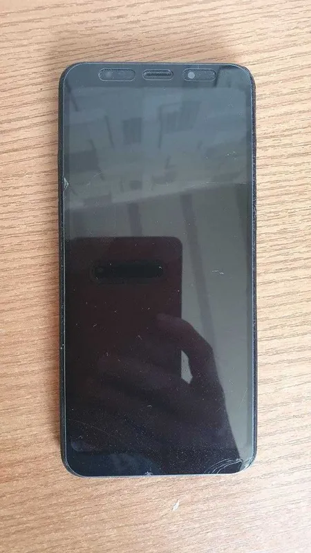 Redmi 5 plus sotaman 1