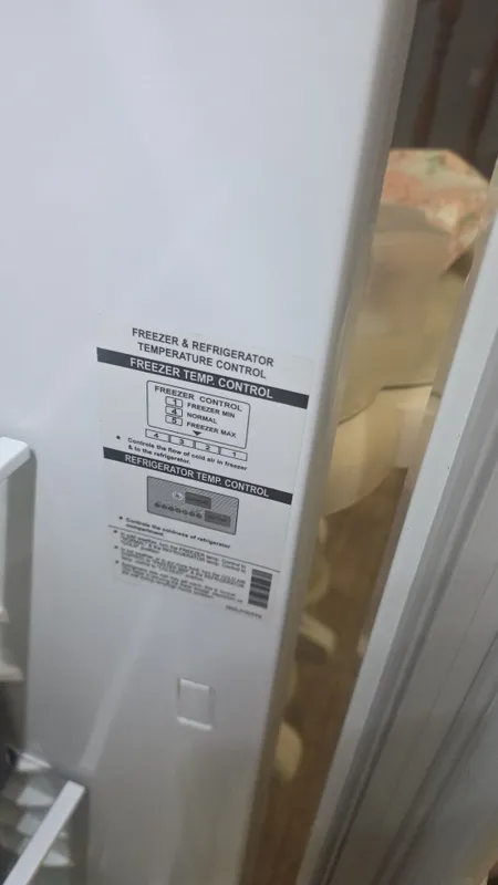 Холодильник LG 327 л. 4 Холодильник LG 327 л. 4