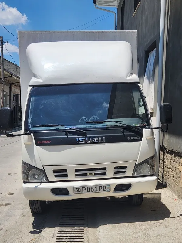 Isuzu 2009 yil sotiladi. 1