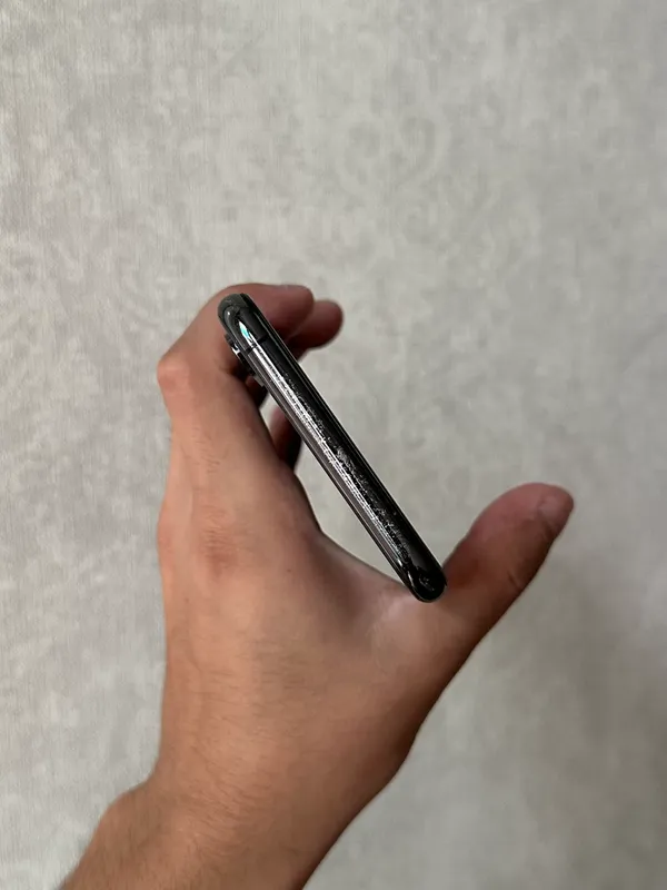 iPhone Xs Max 256 ГБ, две SIM-карты 8 iPhone Xs Max 256 ГБ, две SIM-карты 8