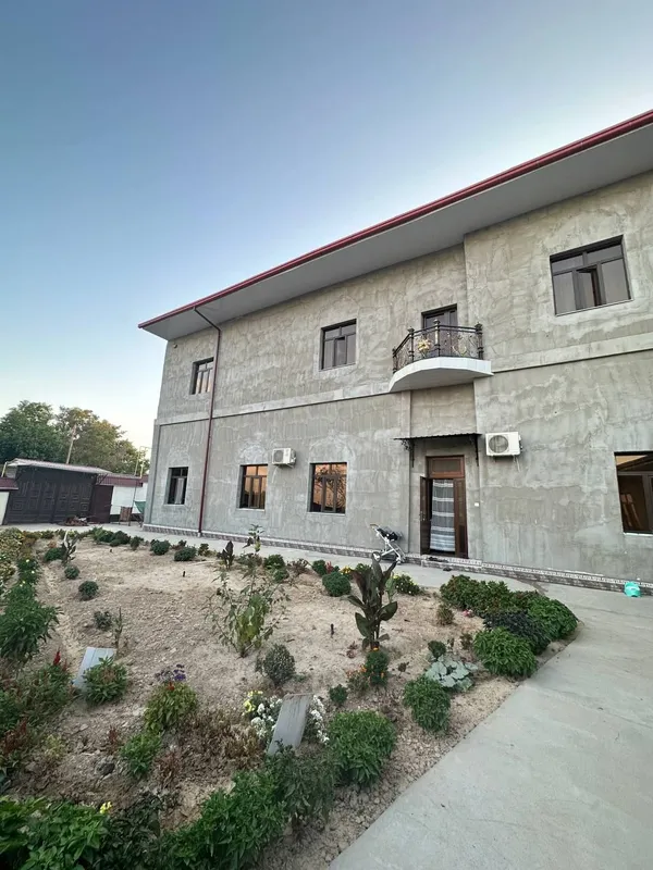 учкахрамондан 2.5км кирганда парвозда уй сотилади