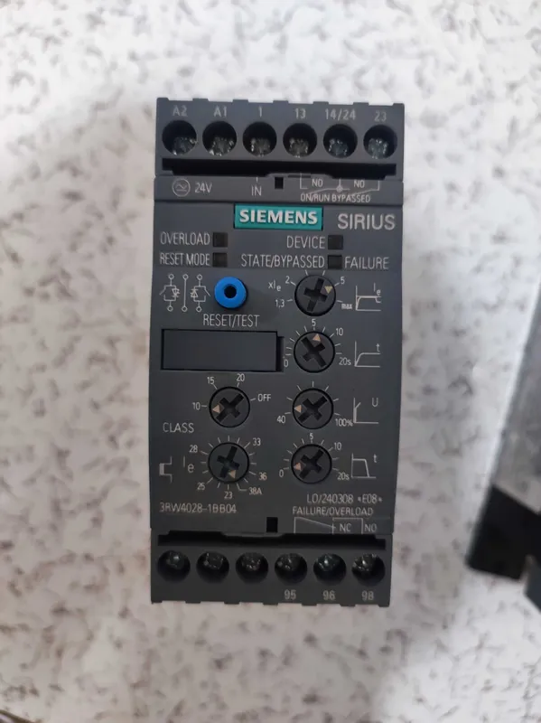 Siemens Sirius SoftStarter(плавного пуска) 3 Siemens Sirius SoftStarter(плавного пуска) 3