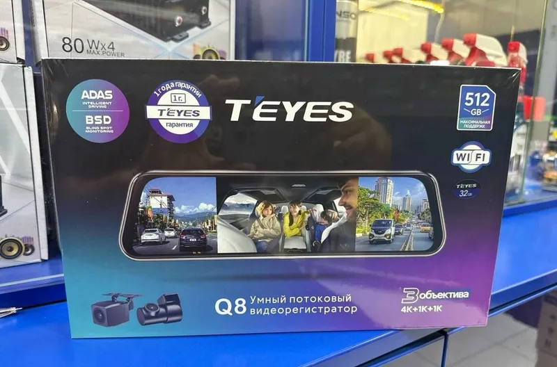 Видеорегистратор Teyes Q8 + бонусная флешка 32 ГБ 2