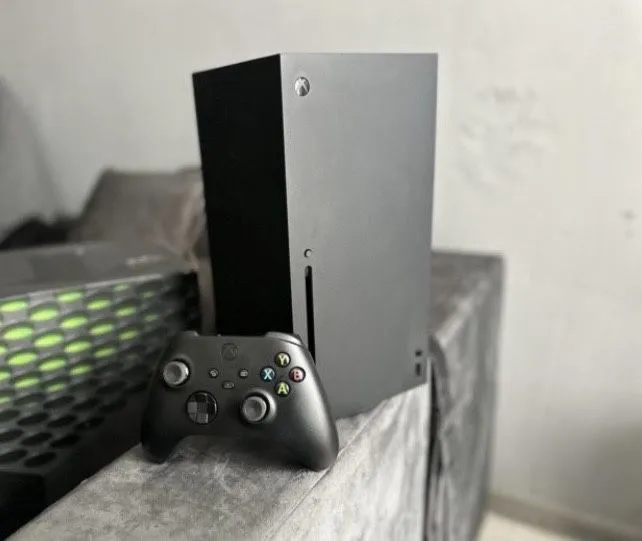 Xbox series X. 1tb+ gamepass ultimate.