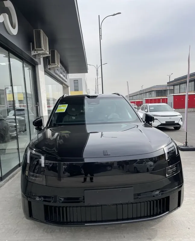Lynk Co 900, гибрид, полная комплектация 1 Lynk Co 900, гибрид, полная комплектация 1