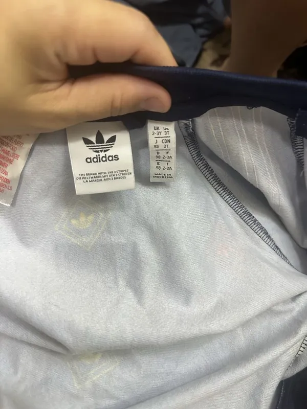 Спортивная кофточка adidas 5 Спортивная кофточка adidas 5