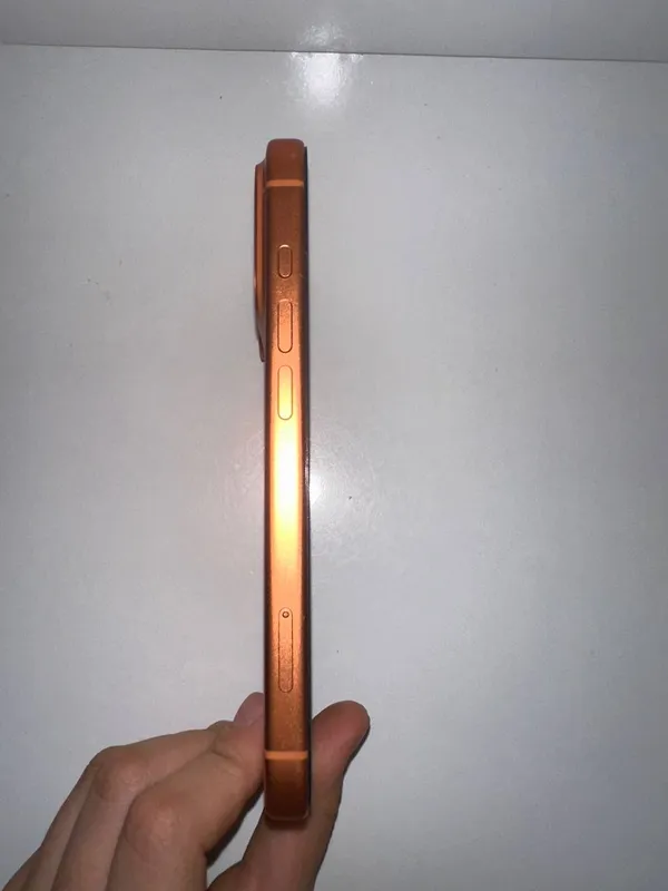 Продается iPhone 17 pro 4