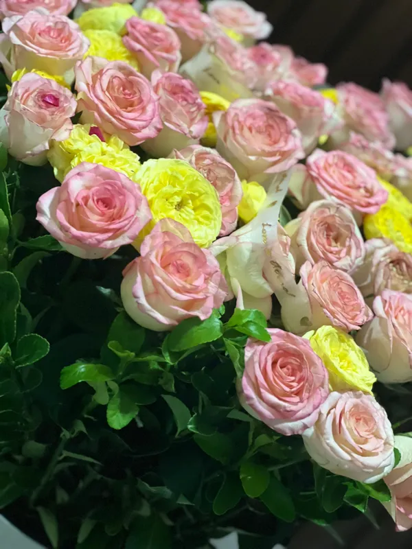 Rozaladan Buket Gorshokda — фото 1