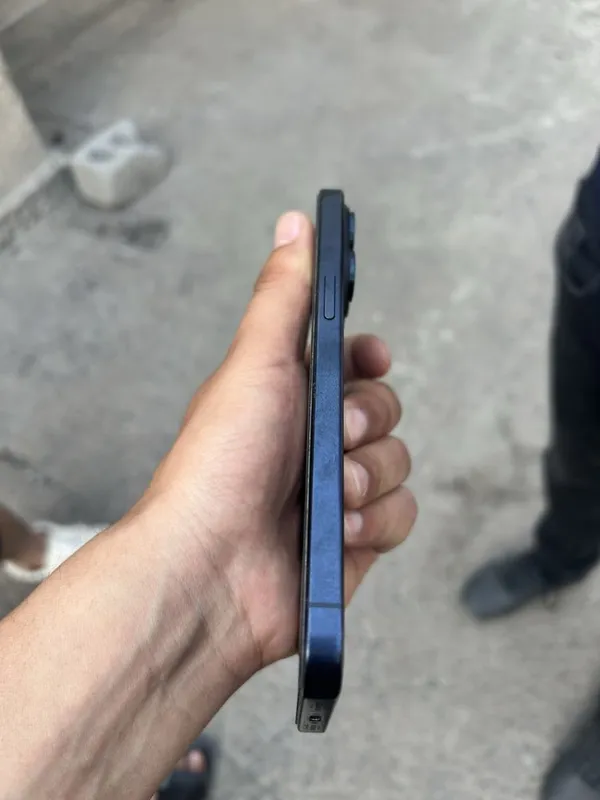 Iphone 15 Pro Max 256 ГБ — фото 3