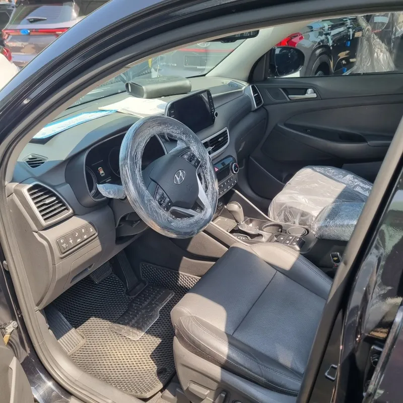 Hyundai Tucson full 5
