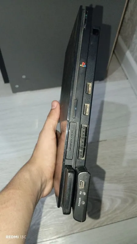 Playstation 2 slim 2 Playstation 2 slim 2
