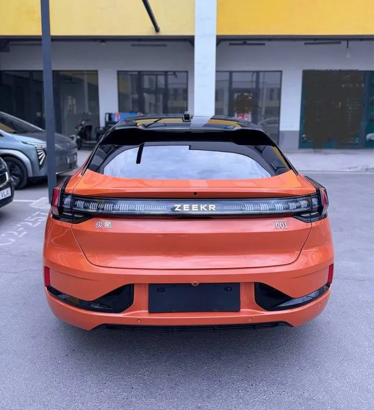 Zeekr 001 z sport full 2024 — фото 2