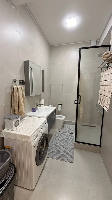 Yakkasaroyda Vega tower yangi qurilgan uyda 2 xonali ijara 7