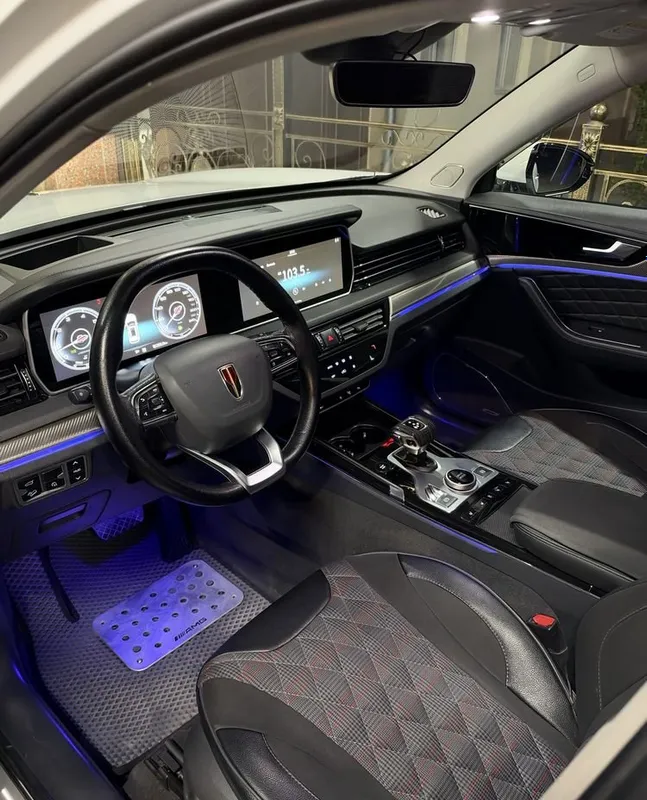 Hongqi HS5 3 Hongqi HS5 3