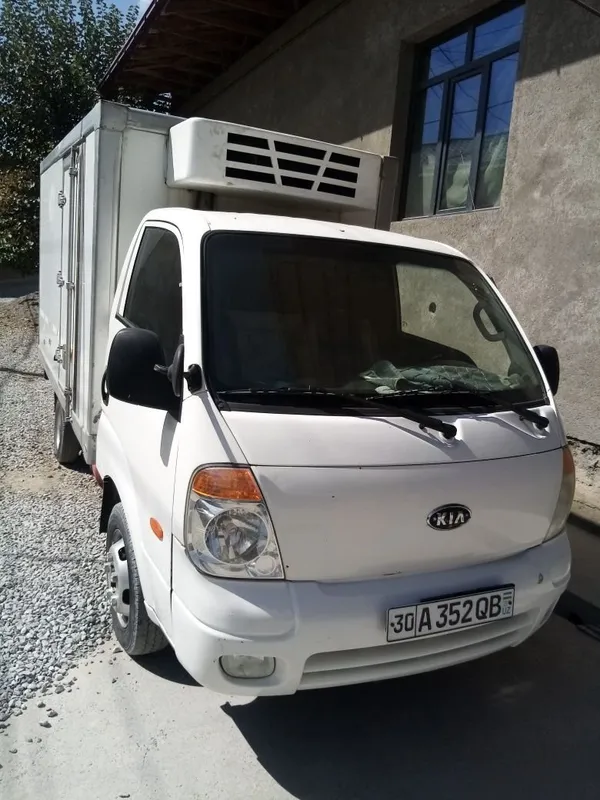 Kia Bongo, рефрижератор грузоподъёмностью 1,2 тонны, 2009 год 1 Kia Bongo, рефрижератор грузоподъёмностью 1,2 тонны, 2009 год 1