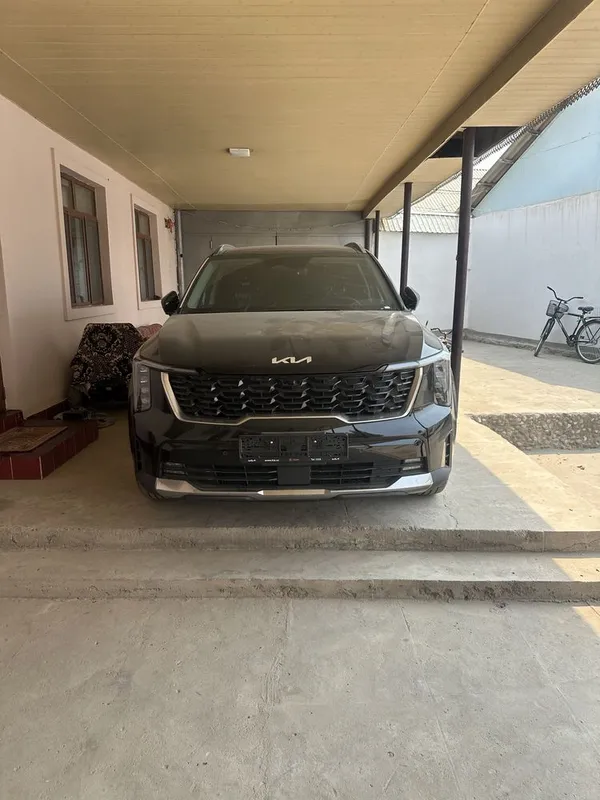 Kia Sarenta full 4