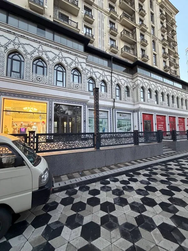 Бабура ЖК Узбегим | 316кв - нежилое помещение вдоль дороги Продажа — фото 2