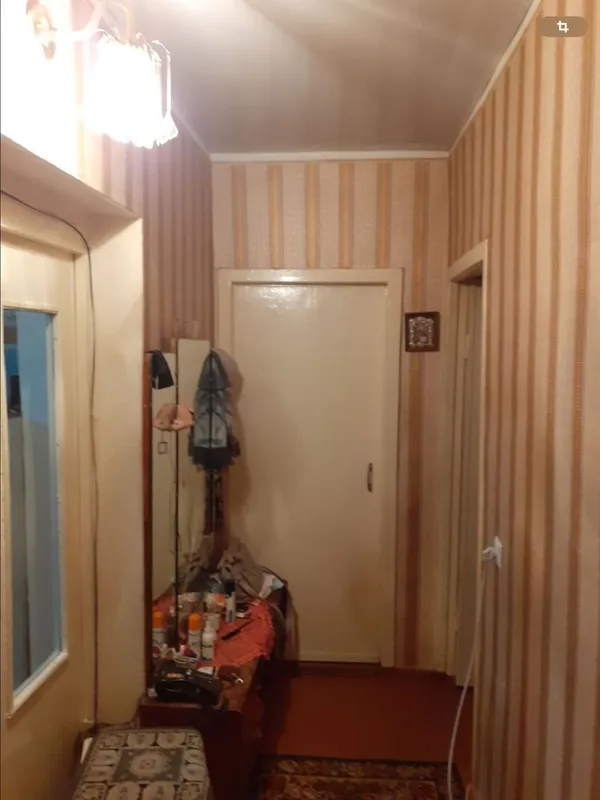 Продам четырёхкомнатную квартиру — фото 1