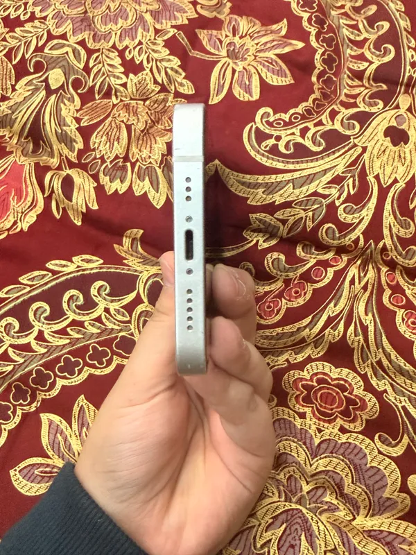 iPhone 13, 128 ГБ 7