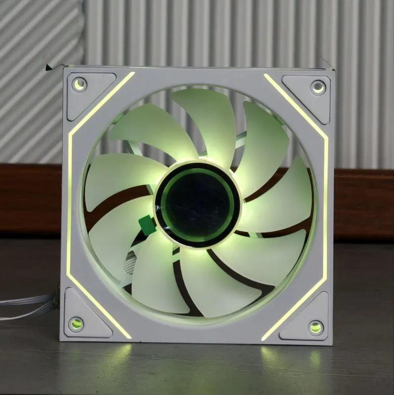 Куллеры 120MM ARGB в количестве 7 Куллеры 120MM ARGB в количестве 7