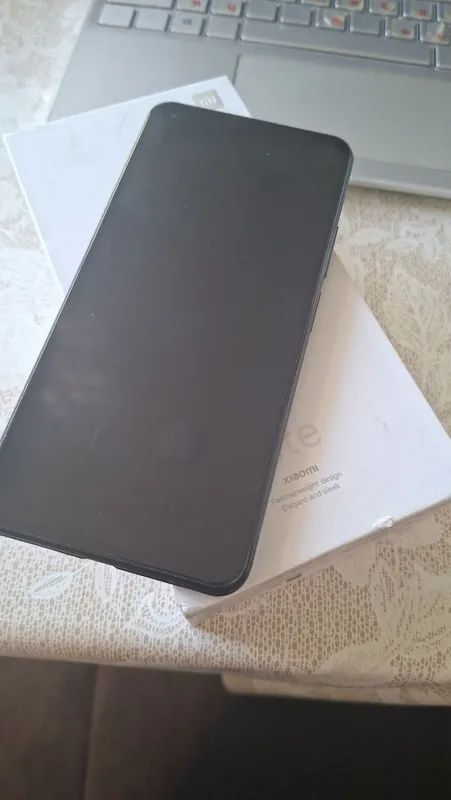 Смартфон xiaomi 11lite — фото 1 Смартфон xiaomi 11lite — фото 1