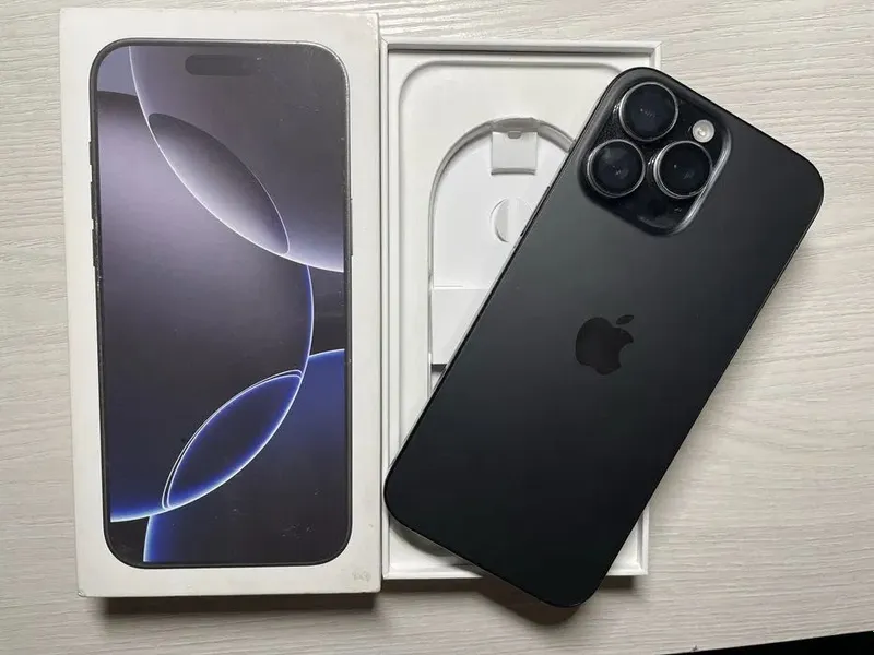 Обменяю IPhone 16 Pro Max Обменяю IPhone 16 Pro Max