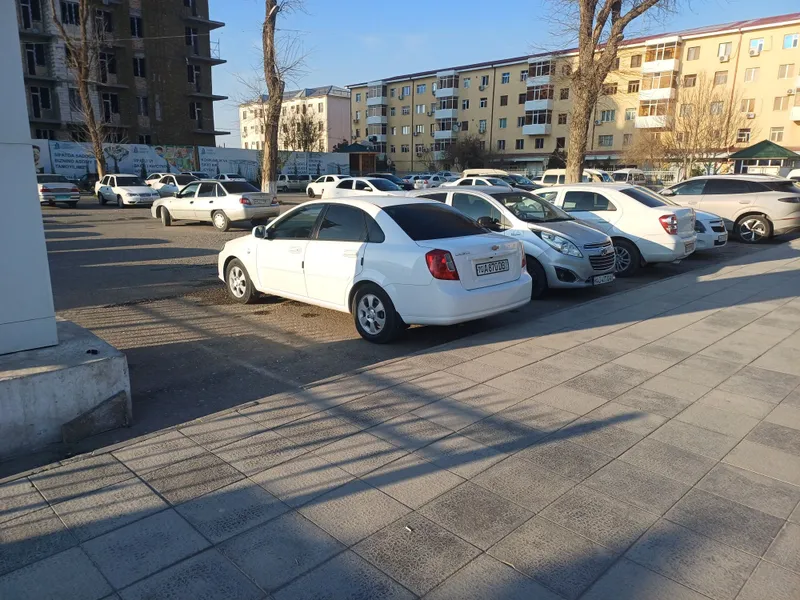 Zudlik bilan Gentra sotiladi
