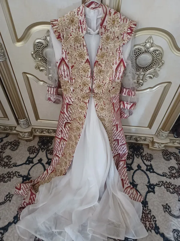 ayollar kiyimi