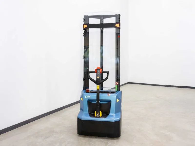 Штабелер электрический Royal Forklift 1 200 кг / штаблер / shtabler — фото 6