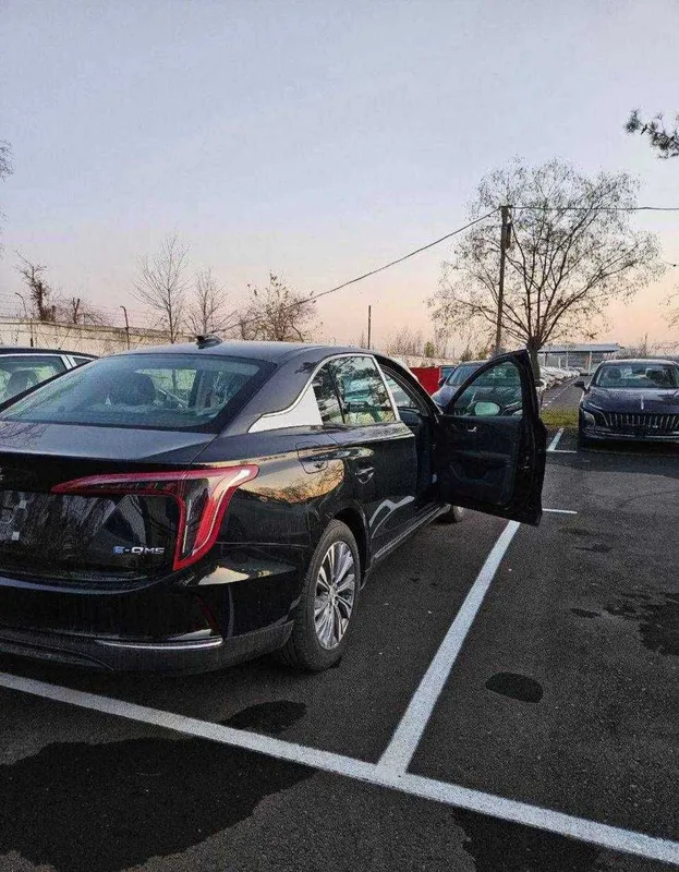 Hongqi eqm5 2025yil 560km — фото 3