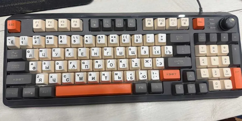 Клавиатура Xunfox K82 Xunfox K82 yoritgichli klaviatura yangi xolati 1
