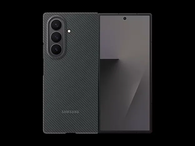 Galaxy Z Fold 7 carbon case original чехол от Samsung оригиналный 2 Galaxy Z Fold 7 carbon case original чехол от Samsung оригиналный 2