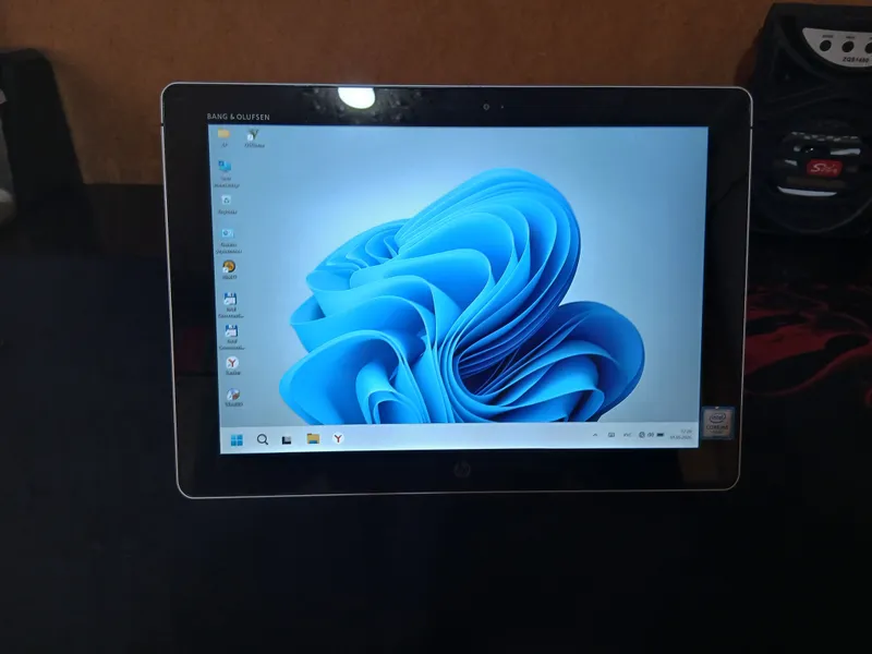 HP Elite X2 1012G1 Сотилади 100$. — фото 5