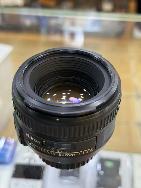 Продается объектив 50 MM 1.4 Nikon — фото 1 Продается объектив 50 MM 1.4 Nikon — фото 1