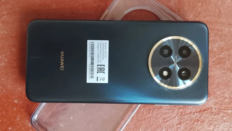Huawei nova 14i — фото 1
