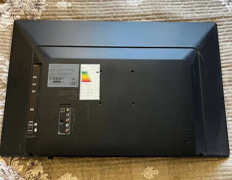 Samsung televizori yaxshi holatda 2