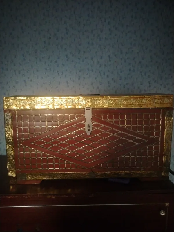 Сундук: 2 больших, 1 маленький. Цена 300000 сум 1
