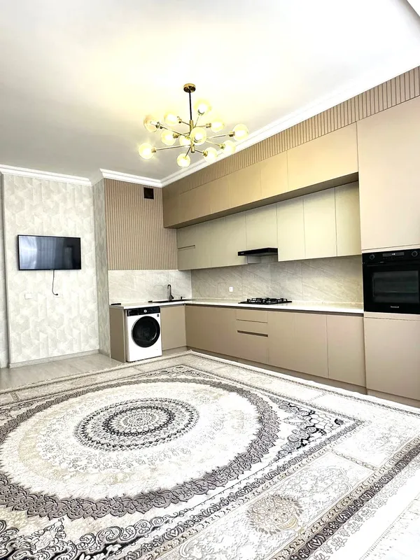 Продаётся просторная 3х-комн квартира ЖК Silk Way — фото 1