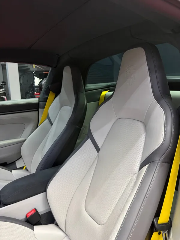 Porsche 911 Targa 4GTS 7 Porsche 911 Targa 4GTS 7