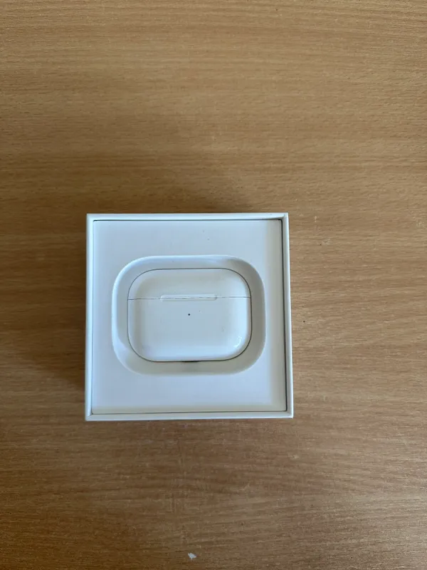 Кейс от наушников AirPods Pro lightning 3