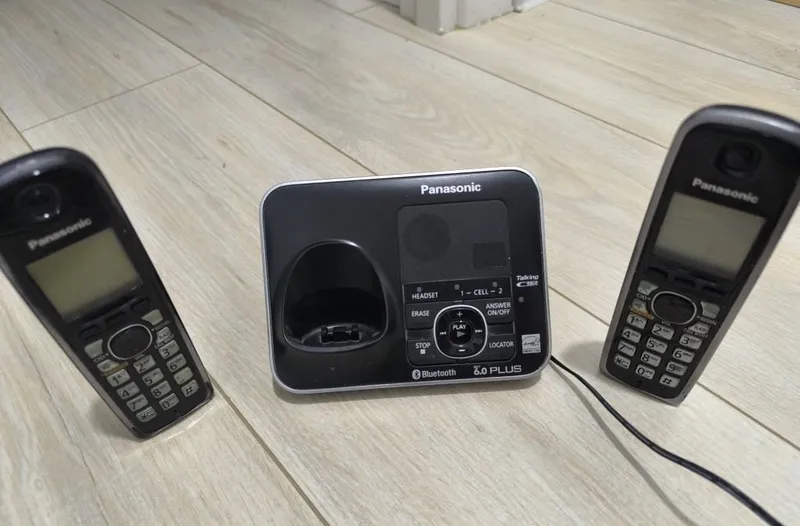 Panasonic simsiz shahar telefoni 2 Panasonic simsiz shahar telefoni 2